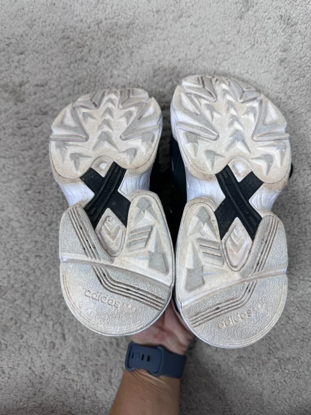 Adidas Falcon Sneakers Running Athletic Shoes Womens Size 7 - Worn 2-3 Times